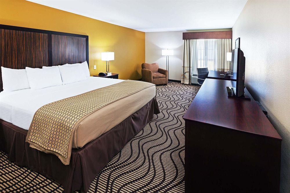 Surestay Hotel By Best Western Floresville מראה חיצוני תמונה