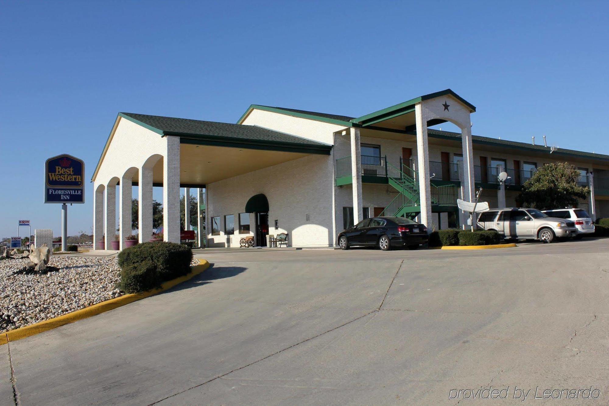 Surestay Hotel By Best Western Floresville מראה חיצוני תמונה